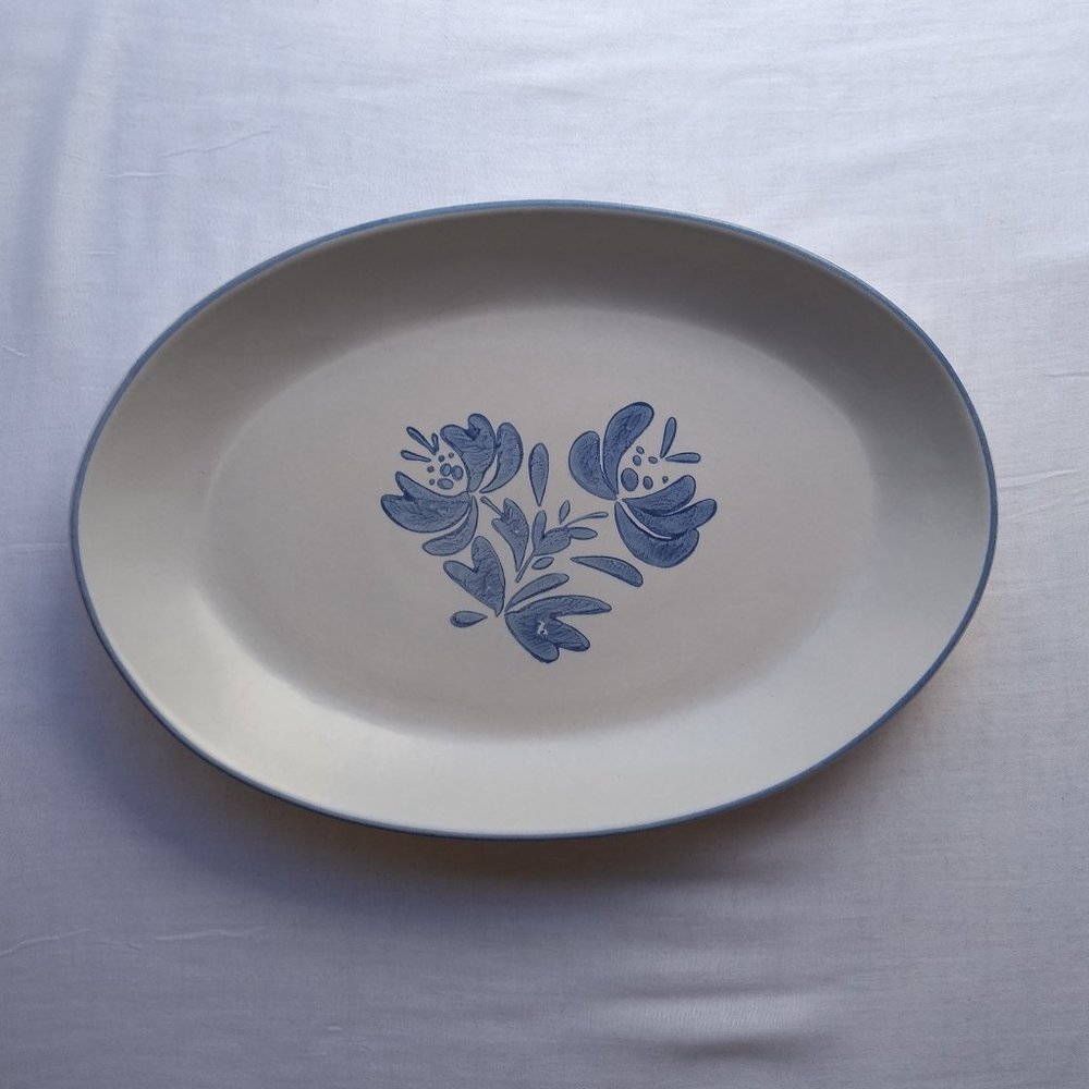 Vintage Pfaltzgraff Yorktowne 16" Serving Platter